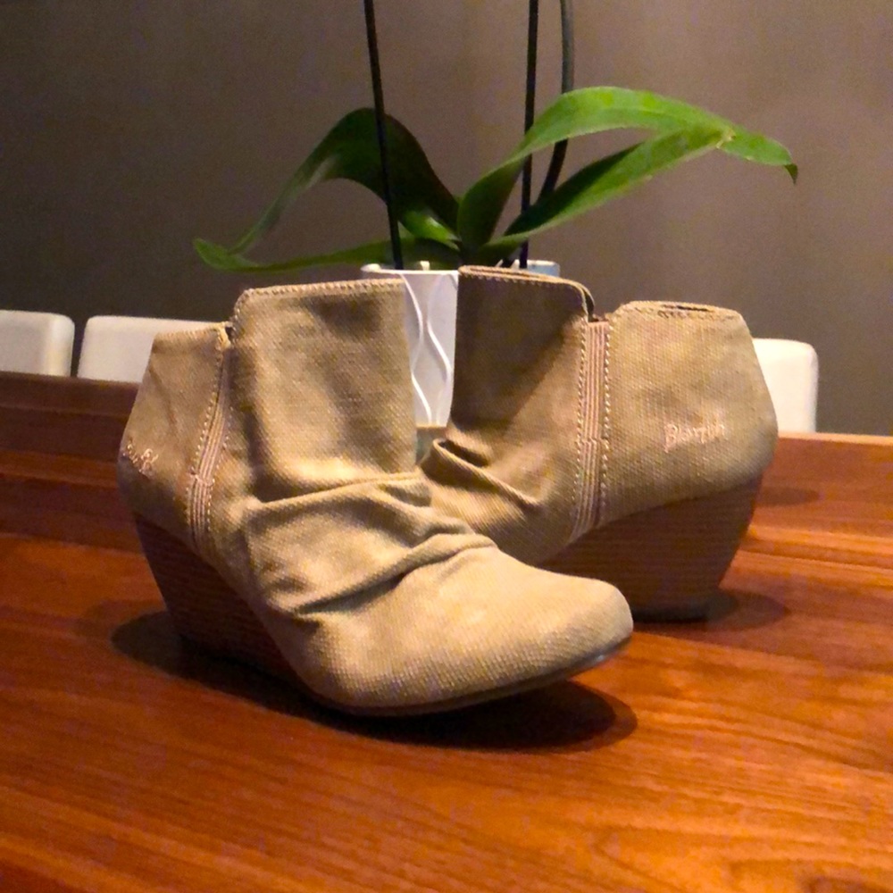 💕Two for $40💕Blowfish Ankle Boots